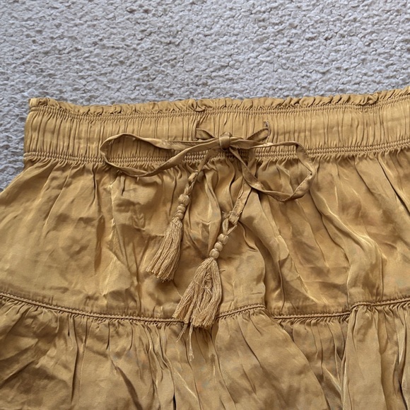 NWT Aerie Golden Tiered Ruffle Mini Skirt Size XS - Picture 4 of 10